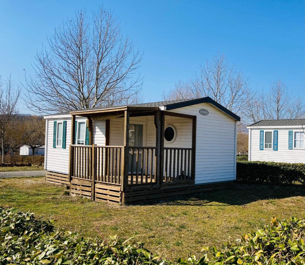 Camping Sites Et Paysages Les Pres Hauts Sisteron Εξωτερικό φωτογραφία