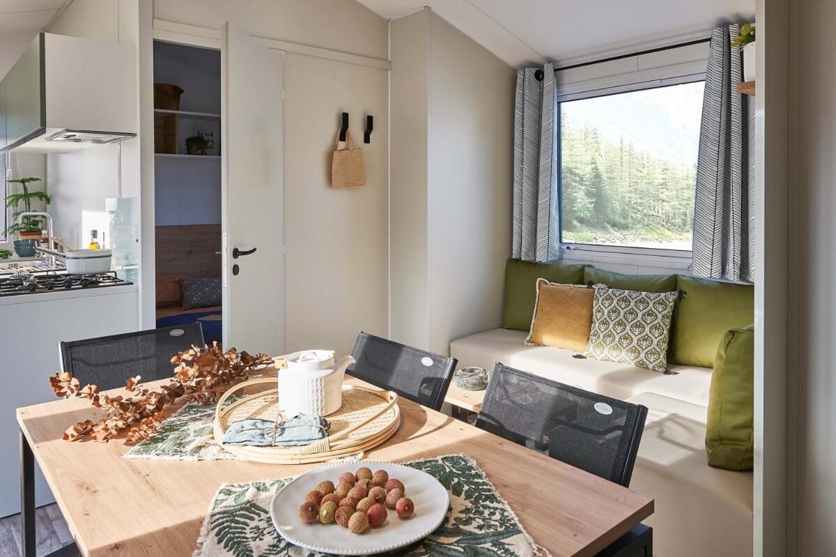 Camping Sites Et Paysages Les Pres Hauts Sisteron Εξωτερικό φωτογραφία