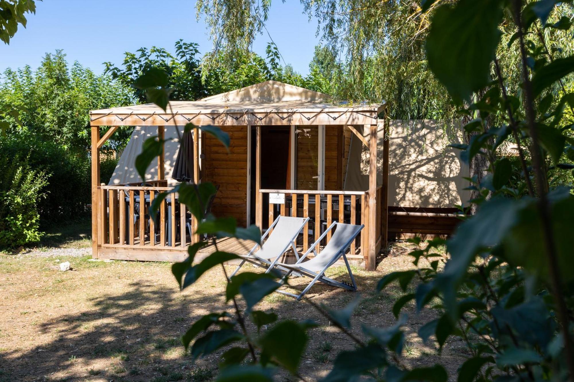 Camping Sites Et Paysages Les Pres Hauts Sisteron Εξωτερικό φωτογραφία